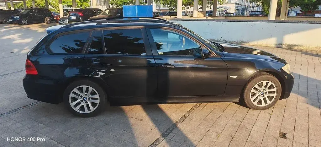 Gebraucht BMW 320 Sport Line 163 PS (119 kW) 2006 Schwarz Kombi