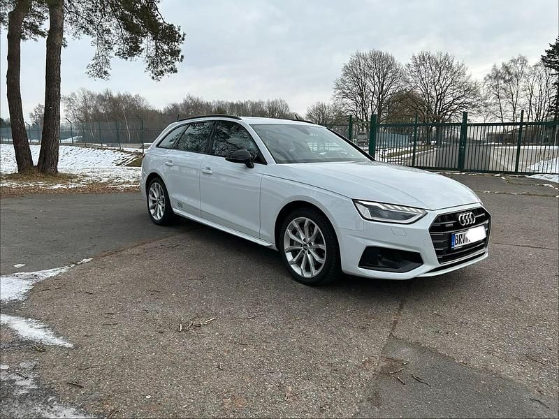 Gebraucht Audi A4 Advanced 204 PS (150 kW) 2021 Weiß Kombi