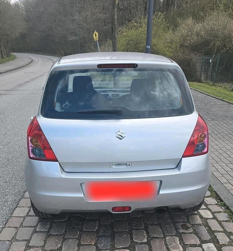 Second-hand Suzuki Swift 93 CP (68 kW) 2011 Gri Hatchback