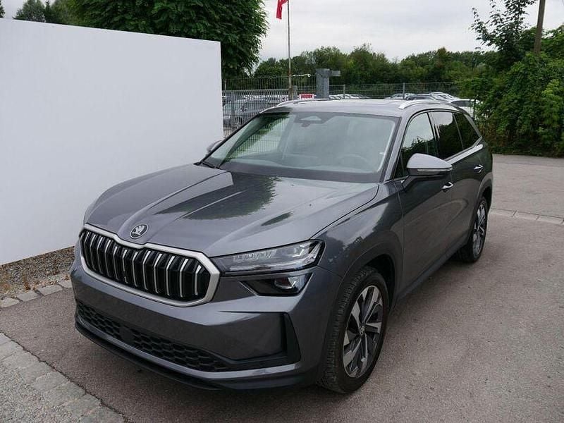 Grau Gebraucht 2024 Skoda Kodiaq SUV | 44.990 € (Fairer Preis) - Bild 1/4
