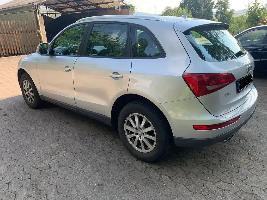 Gebraucht Audi Q5 143 PS (105 kW) 2011 Silber SUV
