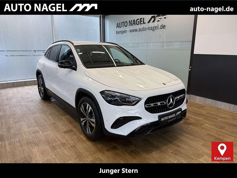 Weiß Gebraucht 2023 Mercedes GLA180 Progressive SUV | 34.476 € (Fairer Preis) - Bild 1/4