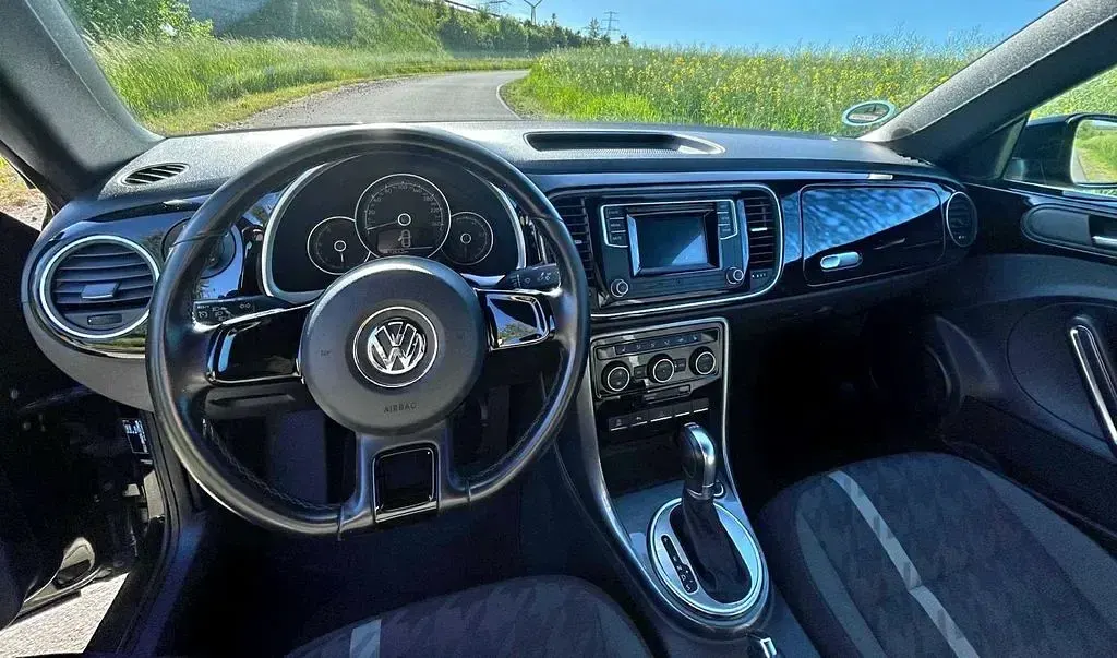 Gebraucht VW Beetle 105 PS (77 kW) 2017 Schwarz Kleinwagen