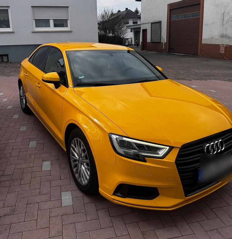 Gebraucht Audi A3 116 PS (85 kW) 2018 Gelb Limousine