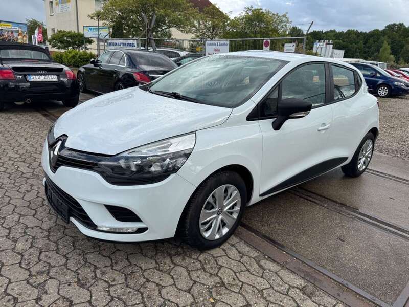 Gletscherweiss Gebraucht 2016 Renault Clio IV Life Kleinwagen | 6.499 € (Etwas zu teuer) - Bild 1/4