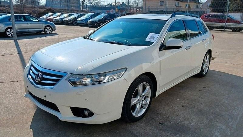 Gebraucht Honda Accord Executive 150 PS (110 kW) 2012 Weiß Kombi
