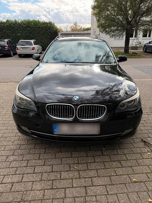 Schwarz Gebraucht 2008 BMW 530 Kombi | 4.200 € (Superpreis) - Bild 1/4