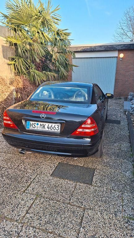Gebraucht Mercedes SLK200 163 PS (119 kW) 2002 Schwarz Cabrio