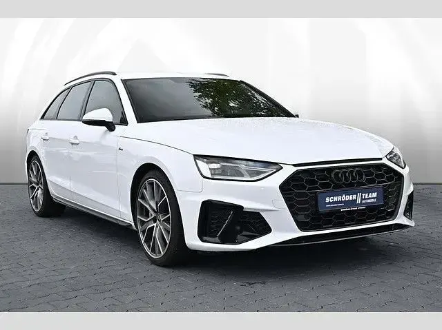 Gebraucht Audi A4 Competition 204 PS (150 kW) 2023 Weiß Kombi