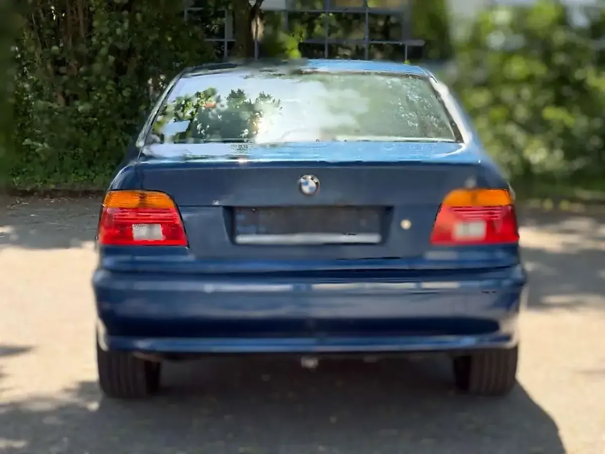 Gebraucht BMW 520 170 PS (125 kW) 2000 Blau Limousine