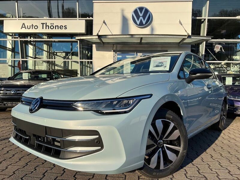 Blau Gebraucht 2025 VW Golf VIII Goal Limousine | 28.490 € (Superpreis) - Bild 1/4