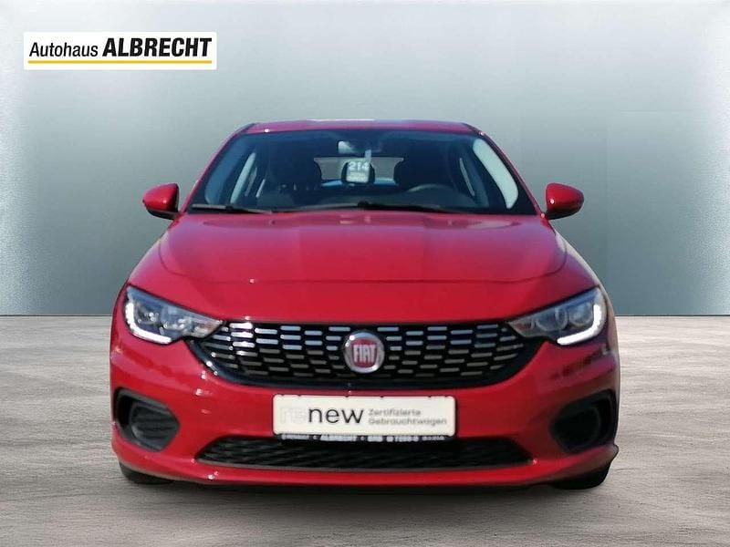 Gebraucht Fiat Tipo Easy 95 PS (69 kW) 2018 Colore esterno (new rosso (vr Limousine