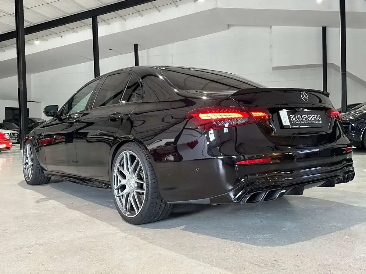 Gebraucht Mercedes E63S AMG AMG 612 PS (450 kW) 2021 Schwarz Limousine