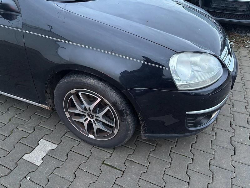 Gebraucht VW Golf V Trendline 102 PS (75 kW) 2007 Schwarz Kombi