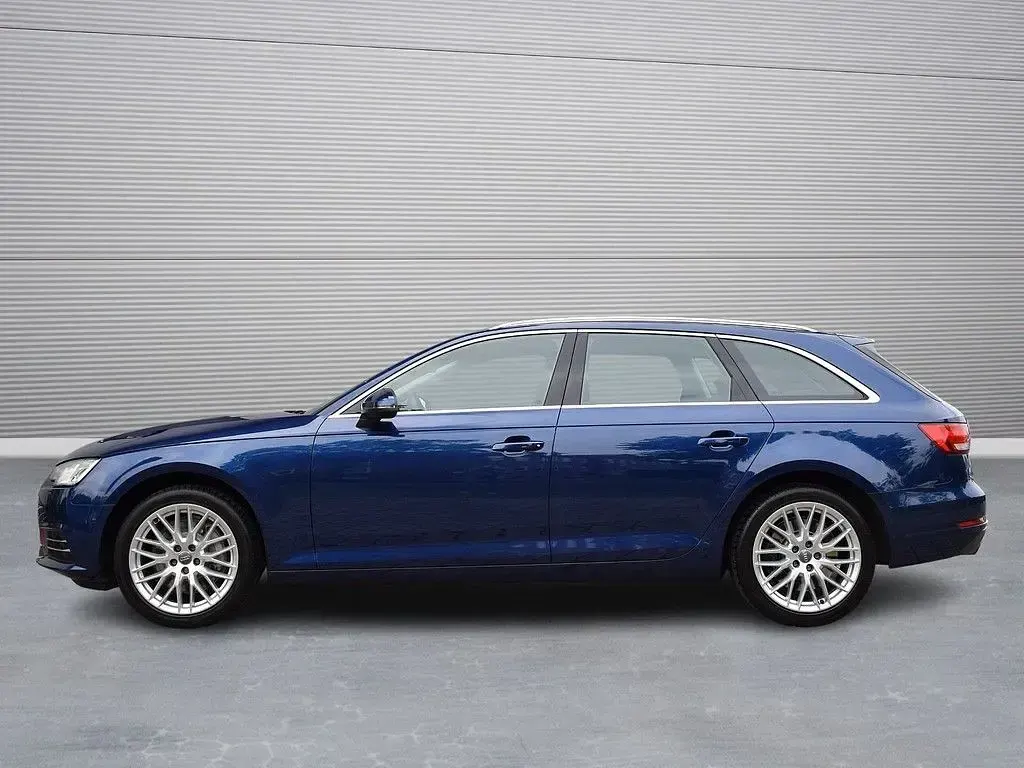 Gebraucht Audi A4 Sport 252 PS (185 kW) 2018 Blau Kombi