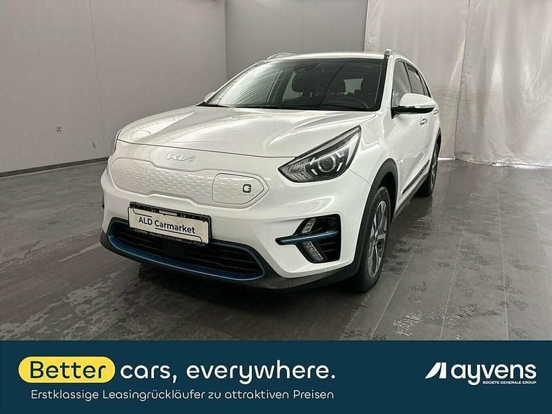 Weiß Gebraucht 2021 Kia e-Niro Vision SUV | 17.980 € (Guter Preis) - Bild 1/4