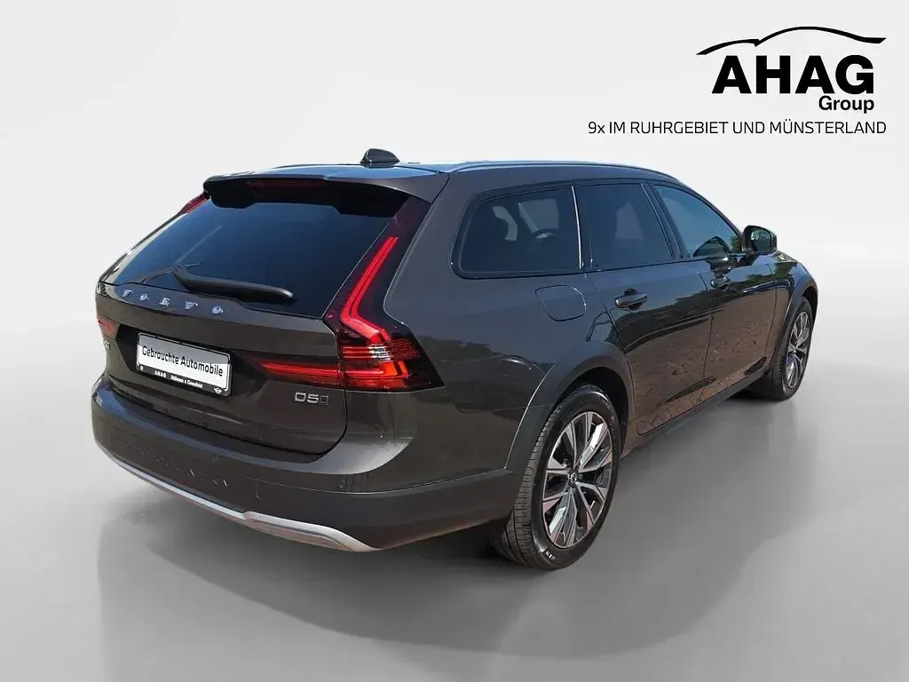 Gebraucht Volvo V90 CC 235 PS (172 kW) 2020 Platinum grey Kombi