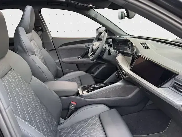 Gebraucht Audi SQ5 Sportback Ambiente 367 PS (269 kW) 2025 Mythosschwarz metallic SUV