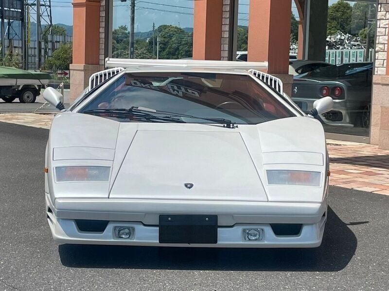 Second-hand Lamborghini Countach 455 CP (334 kW) 1989 Alb Coupe