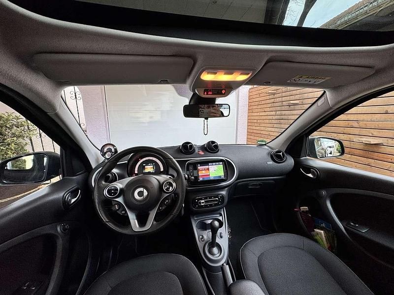 Gebraucht Smart ForFour Electric Drive Passion 60 kW (82 PS) 2019 Schwarz Kleinwagen