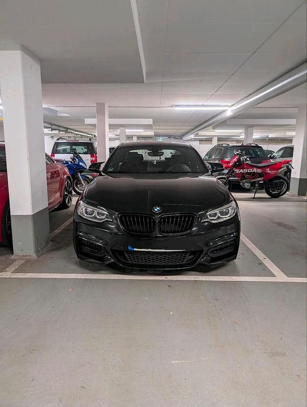 Schwarz Gebraucht 2016 BMW M235 M Performance Coupé | 25.999 € (Guter Preis) - Bild 1/4