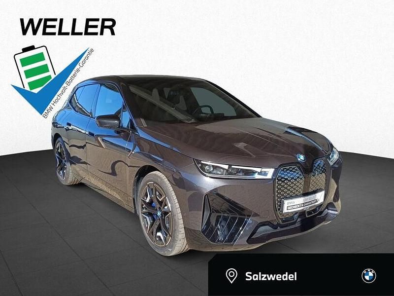 Grau Gebraucht 2024 BMW iX Comfort Edition SUV | 73.333 € (Teuer) - Bild 1/4