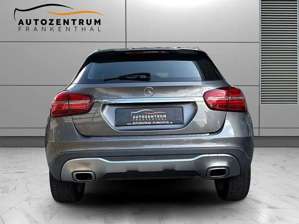 Gebraucht Mercedes GLA250 Business 211 PS (155 kW) 2018 Mountaingrau SUV