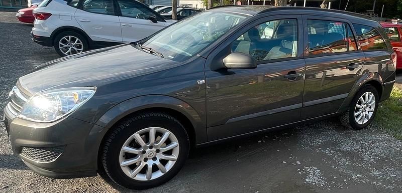 Second-hand Opel Astra 140 CP (102 kW) 2009 Maro Break