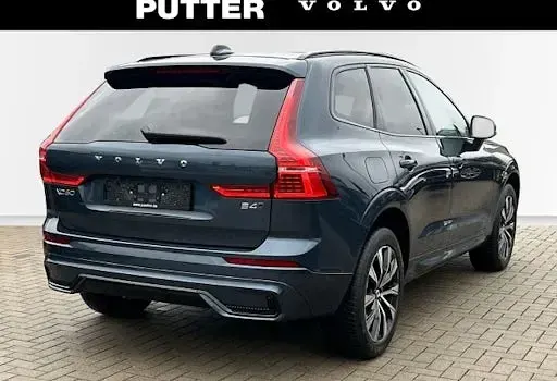 Gebraucht Volvo XC60 Plus 197 PS (144 kW) 2022 Blau SUV