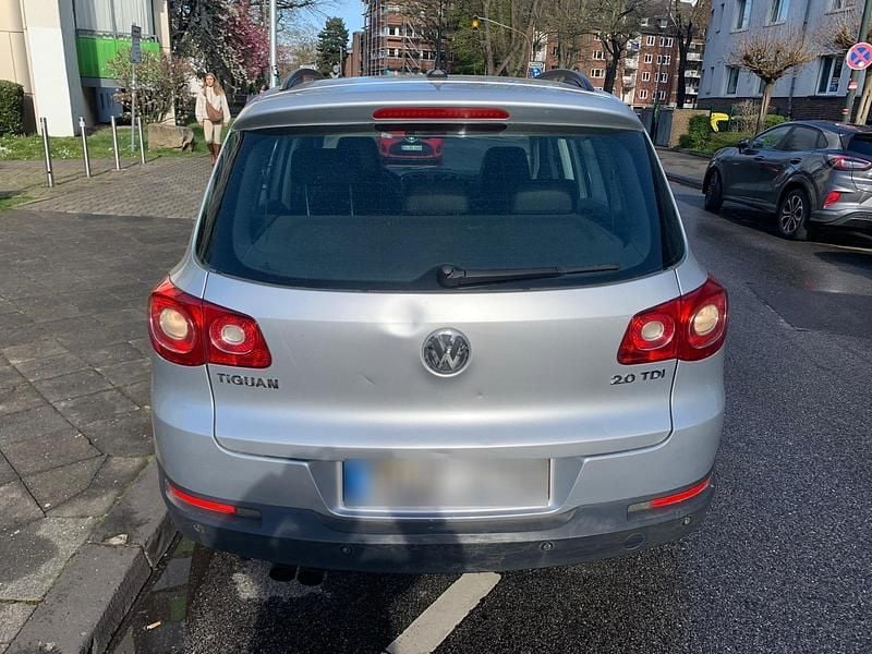 Gebraucht VW Tiguan 140 PS (102 kW) 2007 Silber SUV