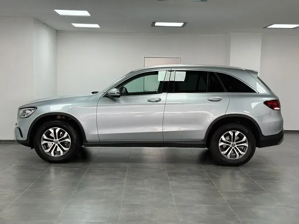 Gebraucht Mercedes GLC220 194 PS (142 kW) 2021 Silber SUV
