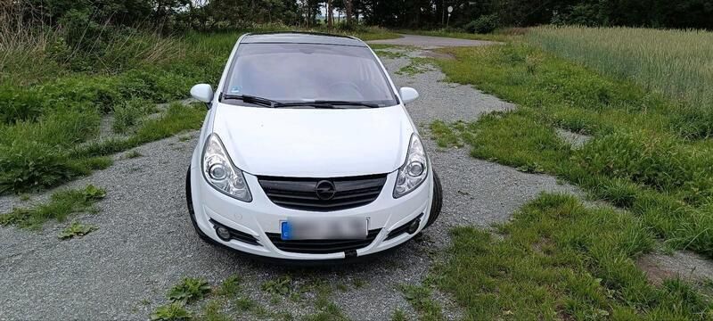 Weiß Gebraucht 2009 Opel Corsa Kleinwagen | 3.990 € - Bild 1/4