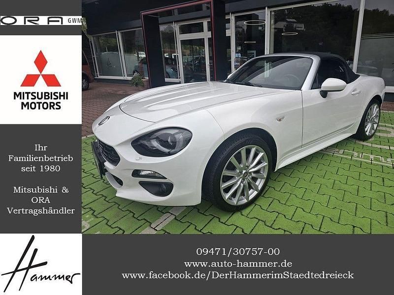 Weiß Gebraucht 2017 Fiat 124 Spider Lusso Cabrio | 18.480 € (Fairer Preis) - Bild 1/4