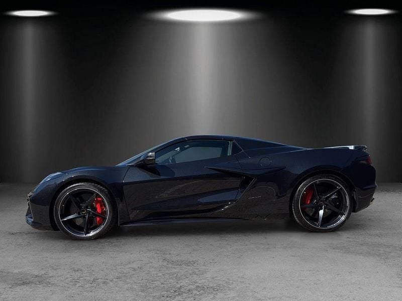 Neu Corvette C8 643 PS (472 kW) 2026 Schwarz Cabrio