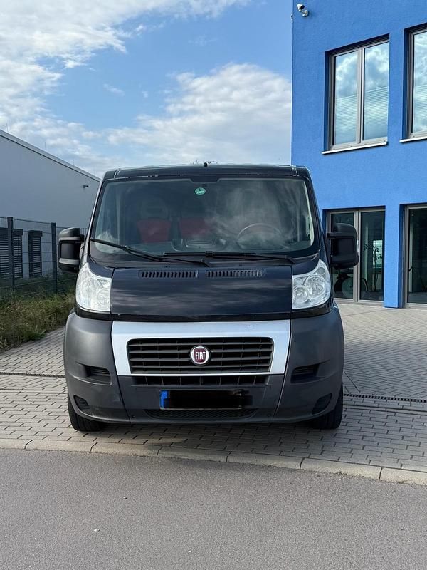 Schwarz Gebraucht 2012 Fiat Ducato Van | 6.888 € (Guter Preis) - Bild 1/4