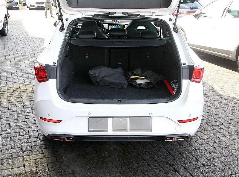 Gebraucht Cupra Leon VZ 245 PS (180 kW) 2021 Weiß Kombi