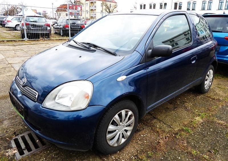 Gebraucht Toyota Yaris 68 PS (50 kW) 2003 Blau Kleinwagen