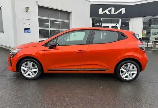 Gebraucht Renault Clio V Evolution 91 PS (66 kW) 2025 Valenciaorange (metallic) Limousine
