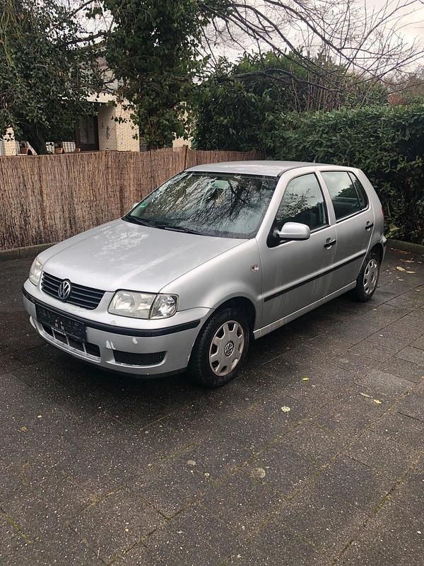Gebraucht VW Polo 75 PS (55 kW) 2001 Silber Kleinwagen