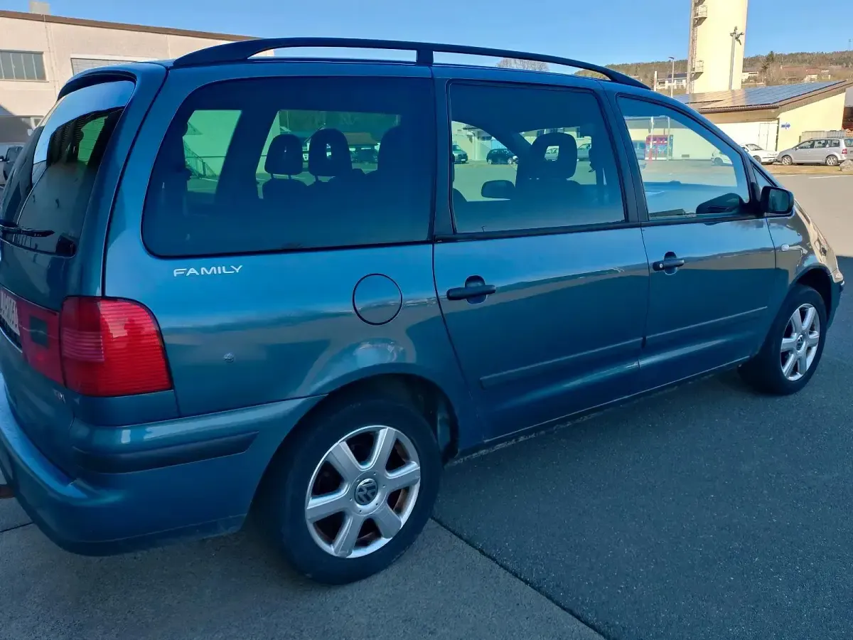 Gebraucht VW Sharan 115 PS (84 kW) 2001 Grau Van / Kleinbus