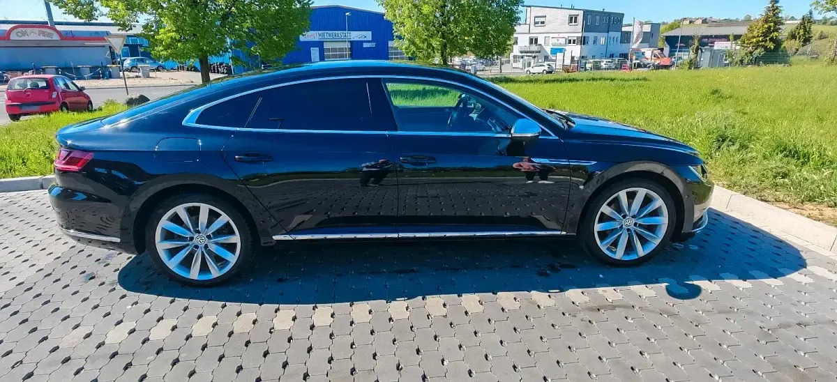 Gebraucht VW Arteon 220 PS (161 kW) 2018 Schwarz Kleinwagen