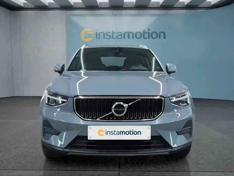Gebraucht Volvo XC40 Core 163 PS (119 kW) 2022 Grau SUV