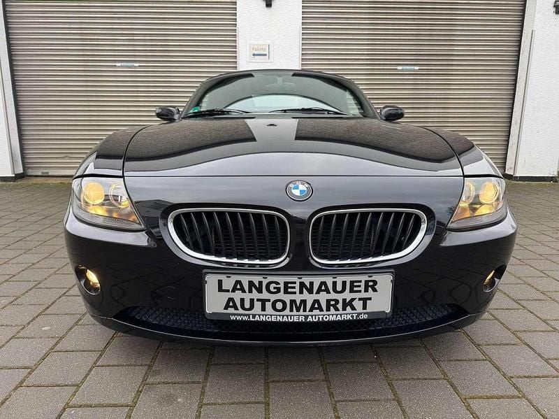 Gebraucht BMW Z4 170 PS (125 kW) 2005 Black sapphire metallic Cabrio