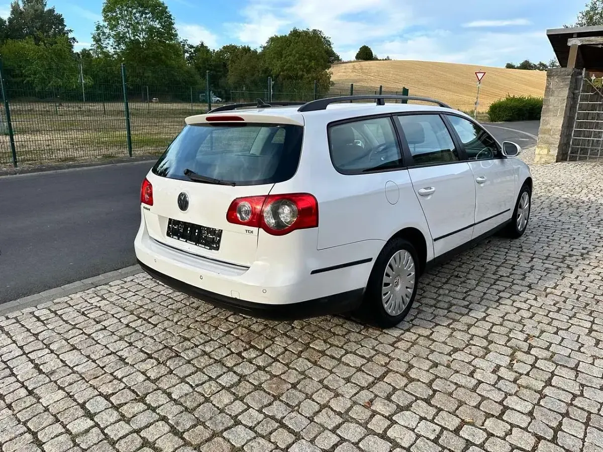 Gebraucht VW Passat Trendline 105 PS (77 kW) 2007 Weiß Kombi