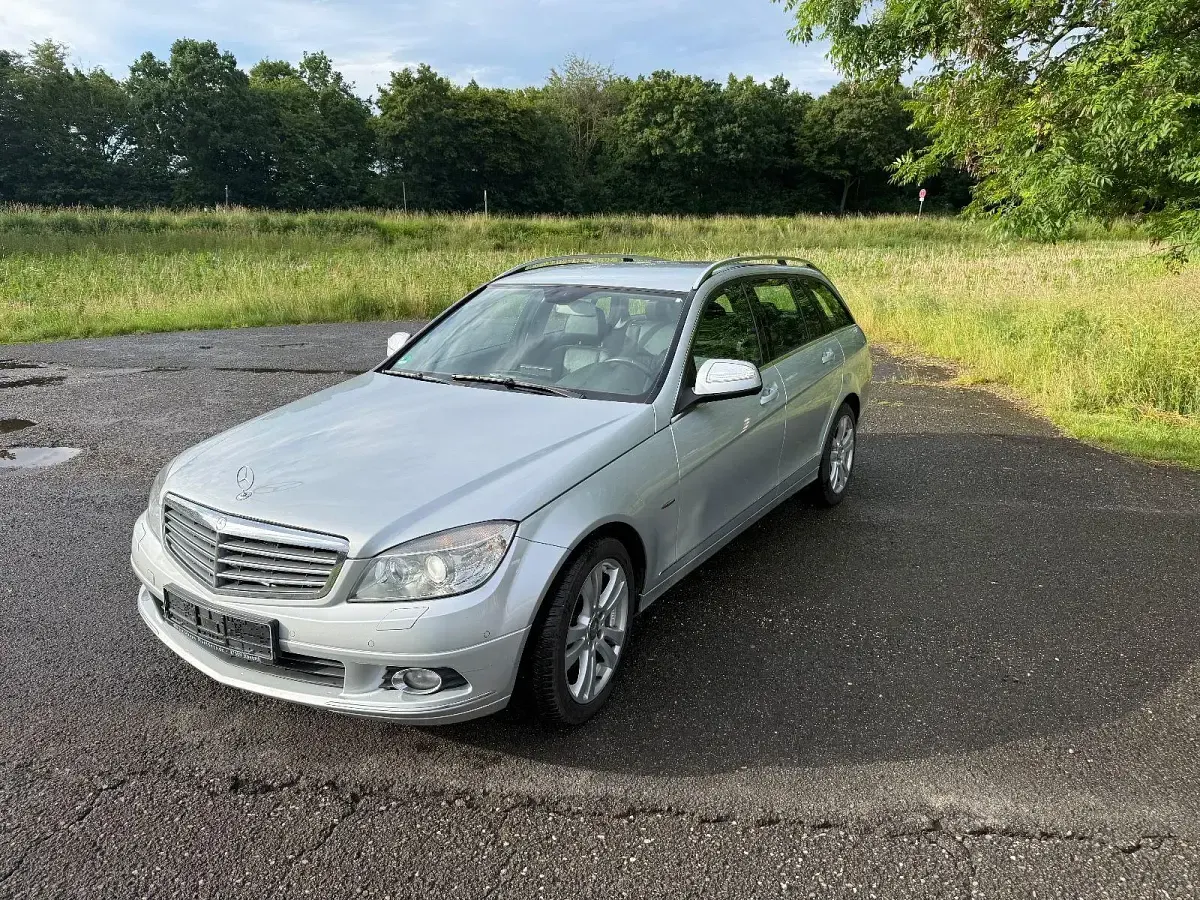 Gebraucht Mercedes C320 Elegance 224 PS (164 kW) 2008 Silber Kombi