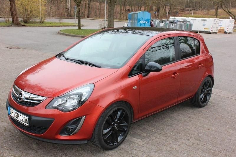Gebraucht Opel Corsa Color Edition 69 PS (50 kW) 2013 Orange Kleinwagen