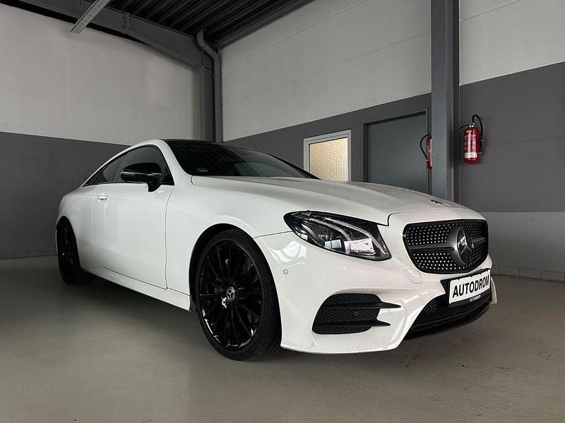 Gebraucht Mercedes E300 AMG line 245 PS (180 kW) 2017 Weiß Coupé
