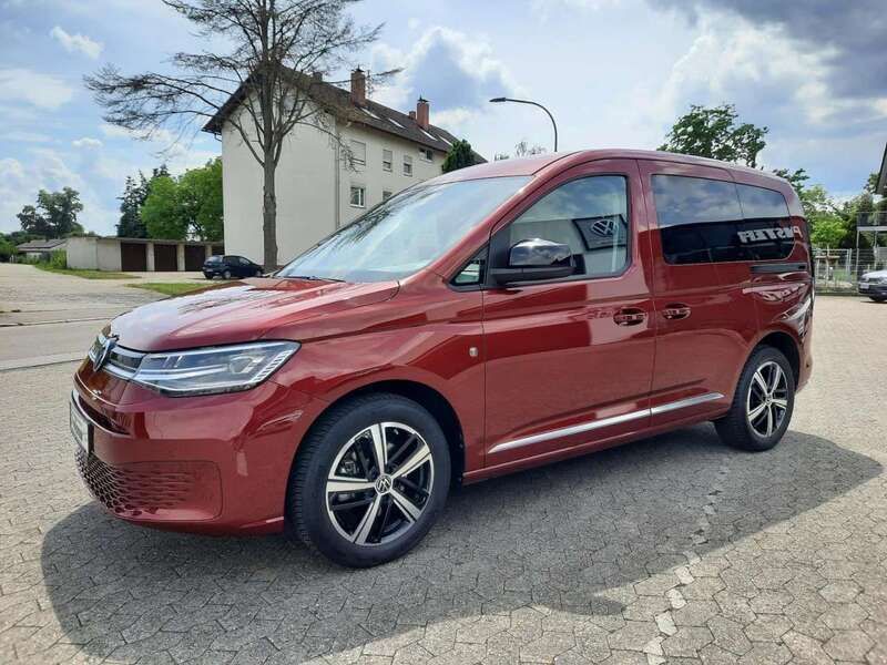 Gebraucht VW Caddy Style 114 PS (83 kW) 2023 Fortanarot Van / Kleinbus