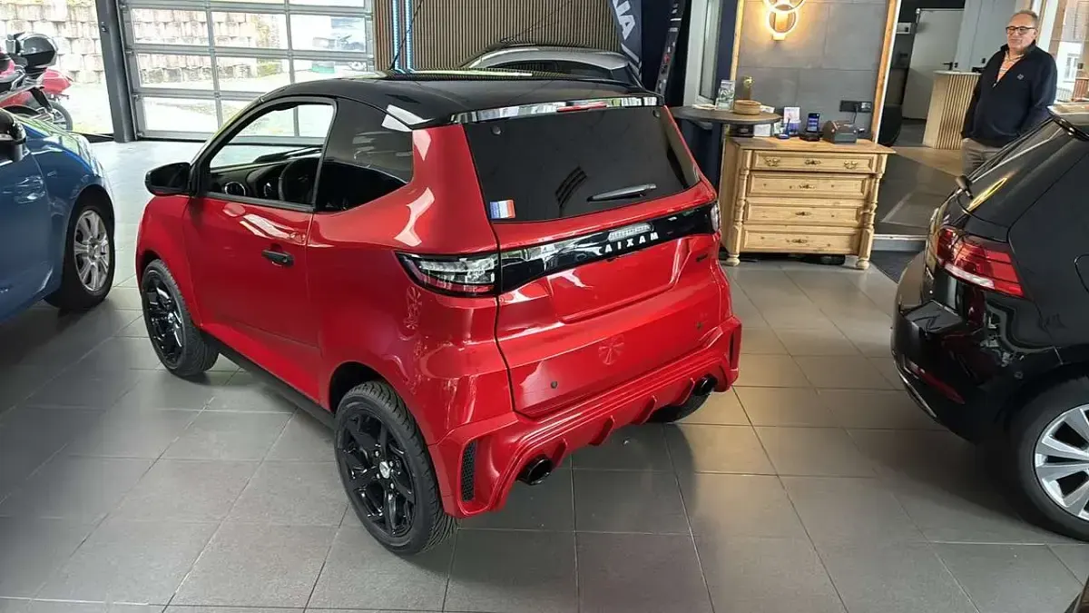Nowe Aixam AMBITION Sport 2026 Czerwony Hatchback