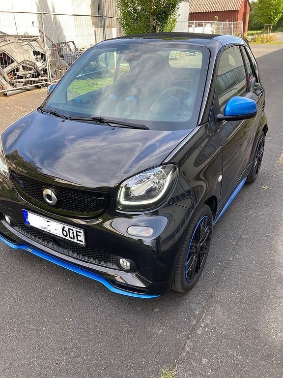 Schwarz Gebraucht 2019 Smart Roadster Cabrio | 12.900 € - Bild 1/4